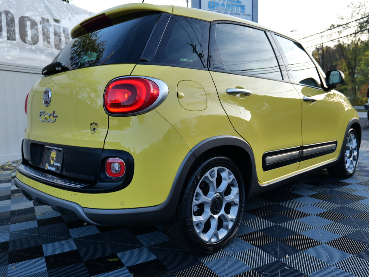 Used 2014 FIAT 500L Trekking w/ Popular Equipment Group image 92