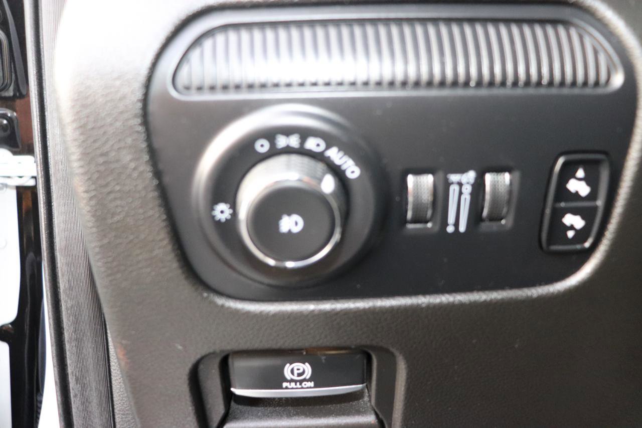 Used 2024 Jeep Wagoneer L Series II w/ Flexible Seating Group image 42