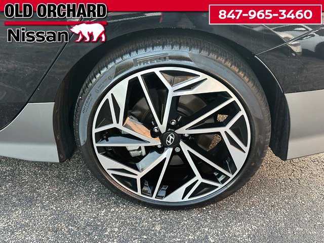 Used 2023 Hyundai Ioniq 6 SEL AWD/4WD image 9