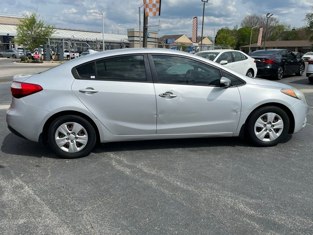 Used 2015 Kia Forte LX FWD image 8