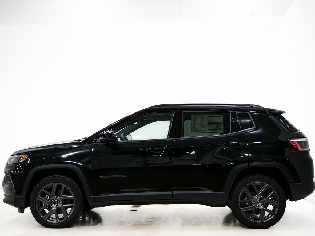New 2026 Jeep Compass Latitude w/ Sun and Sound Group AWD/4WD image 6