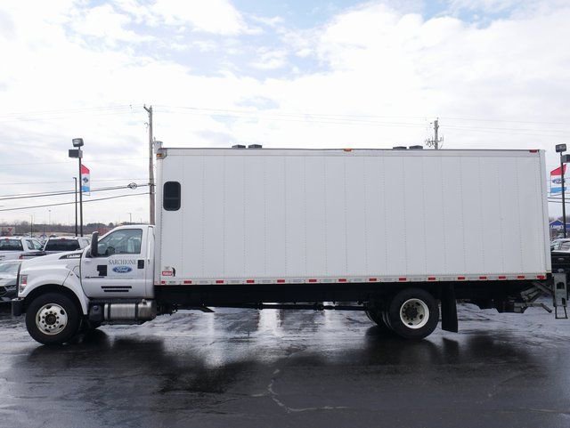 Used 2022 Ford F750 2WD Regular Cab Super Duty image 5