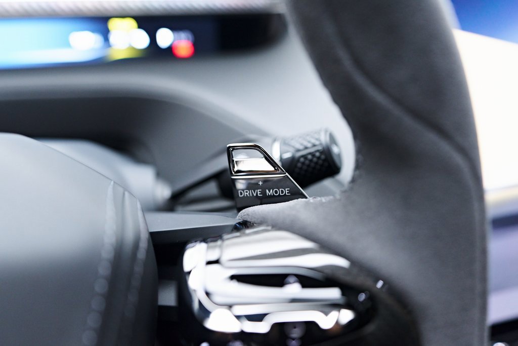 Used 2025 Lotus Eletre image 83