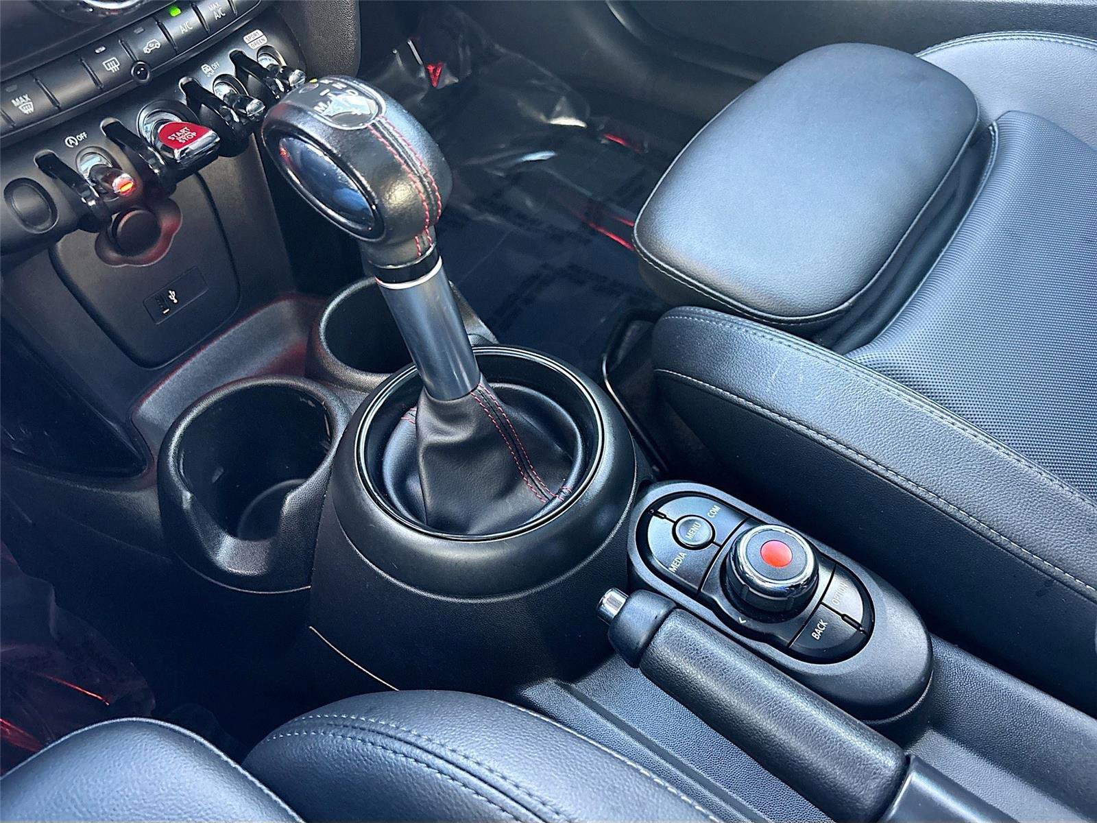 Used 2019 MINI Cooper S image 16