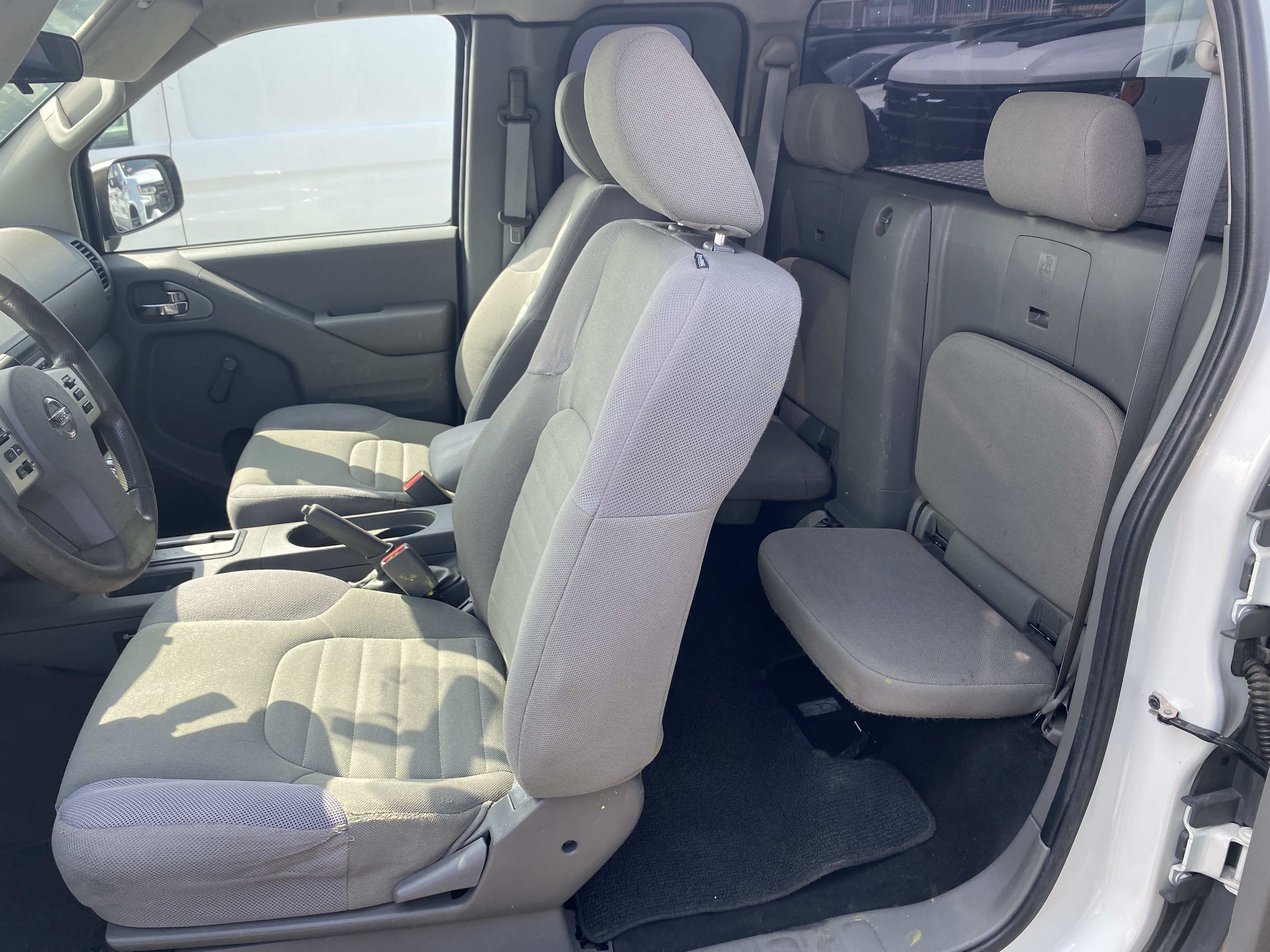 Used 2019 Nissan Frontier S RWD image 16