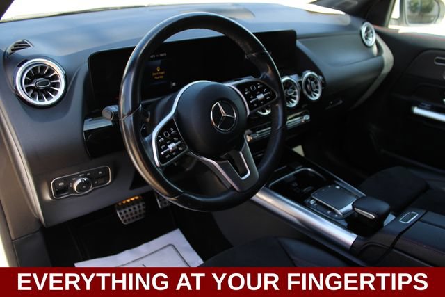 Used 2023 Mercedes-Benz GLA 250 4MATIC image 2