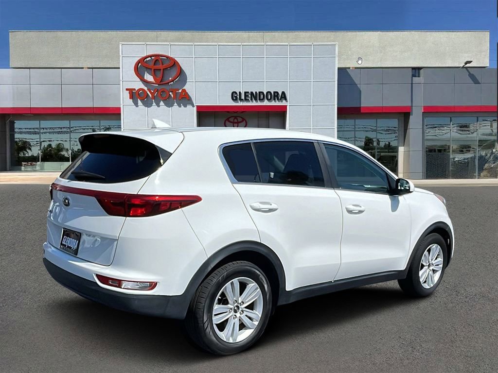 Used 2017 Kia Sportage LX FWD image 3