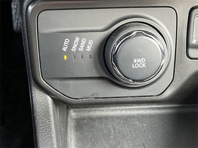 Certified 2022 Jeep Renegade Latitude w/ Convenience Group image 26