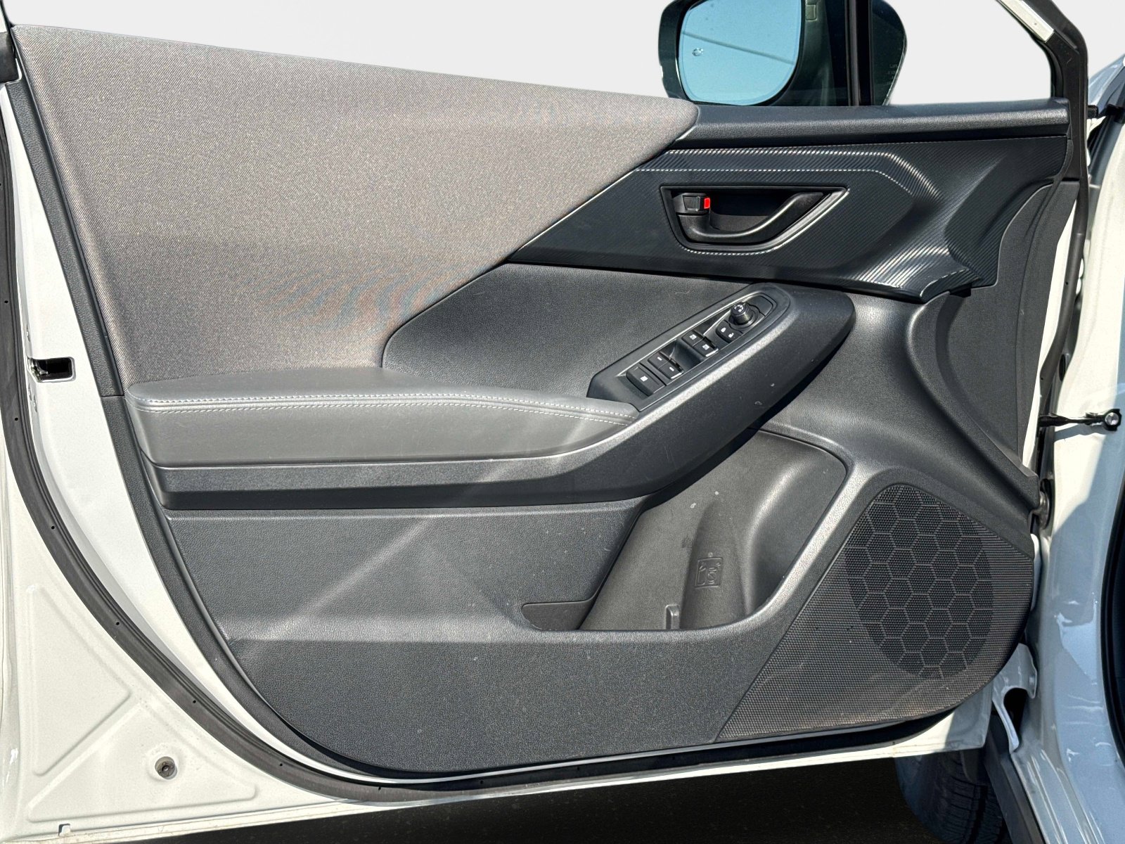 Used 2025 Subaru Crosstrek 2.0i Premium w/ Popular Package #4 image 19