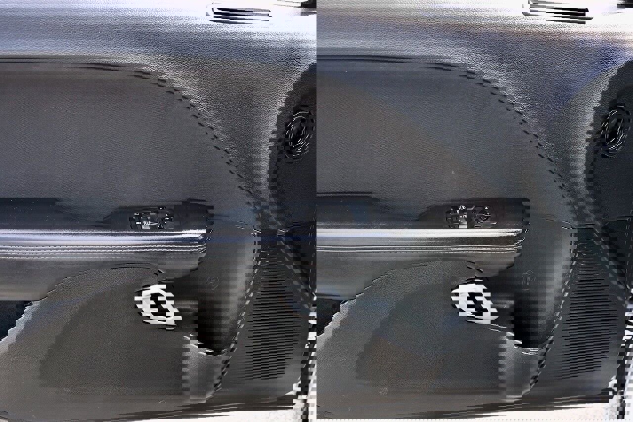 Used 2022 Dodge Challenger GT image 8