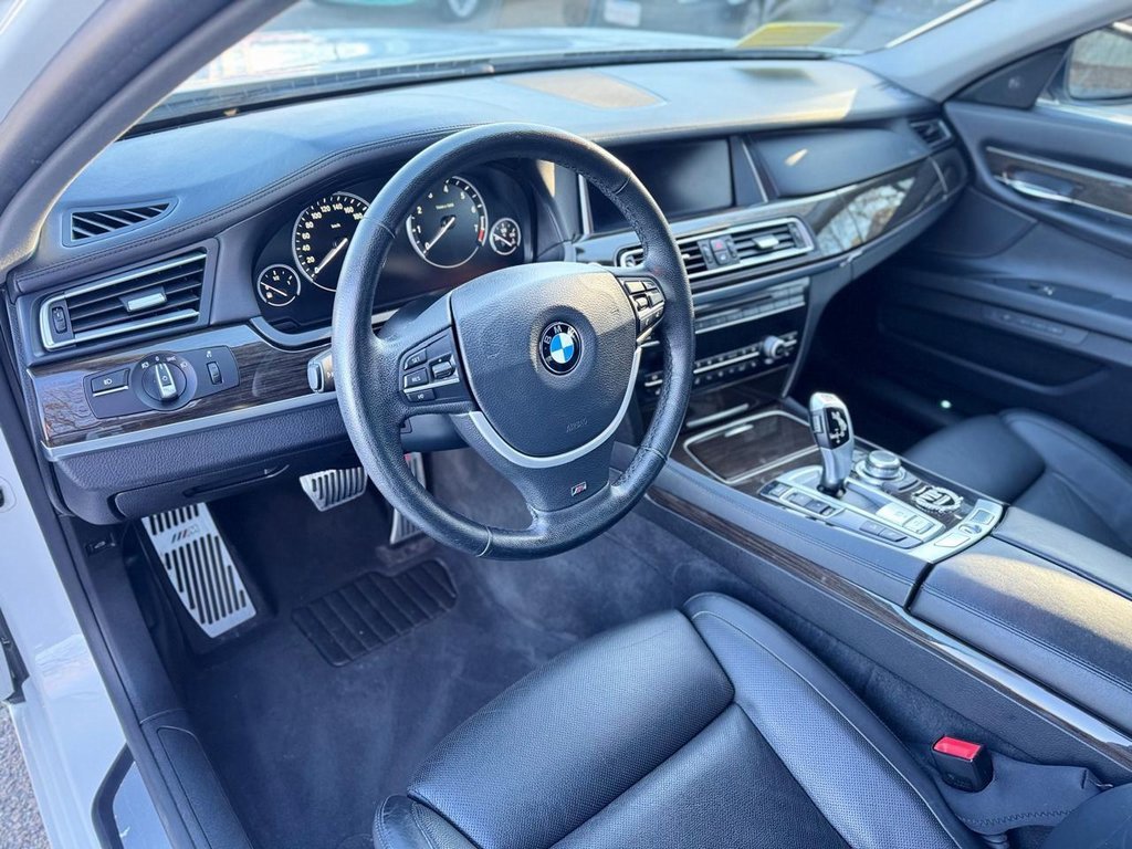 Used 2013 BMW 740Li xDrive image 14