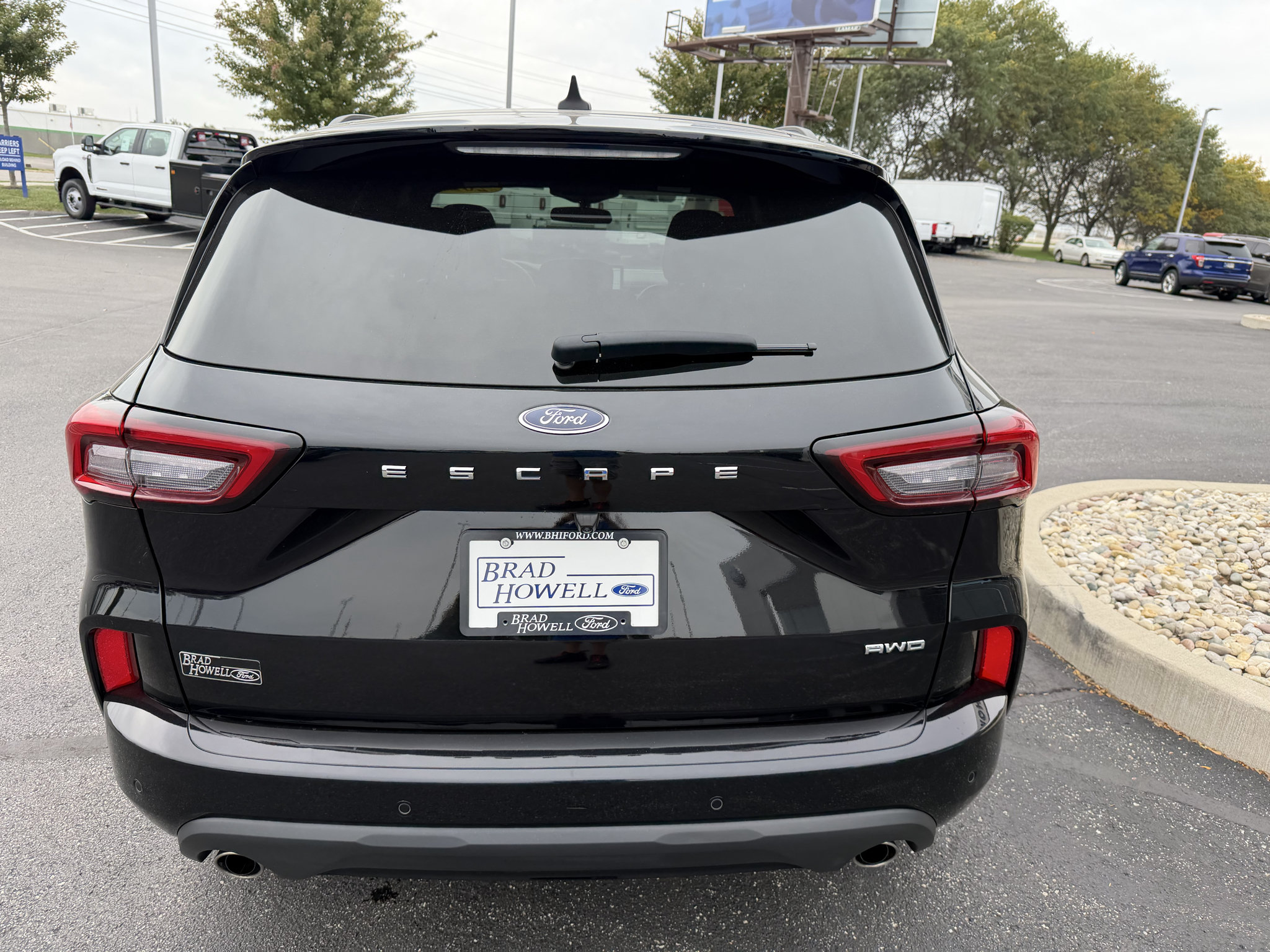 Used 2024 Ford Escape ST-Line w/ Tech Pack #1 AWD/4WD image 18