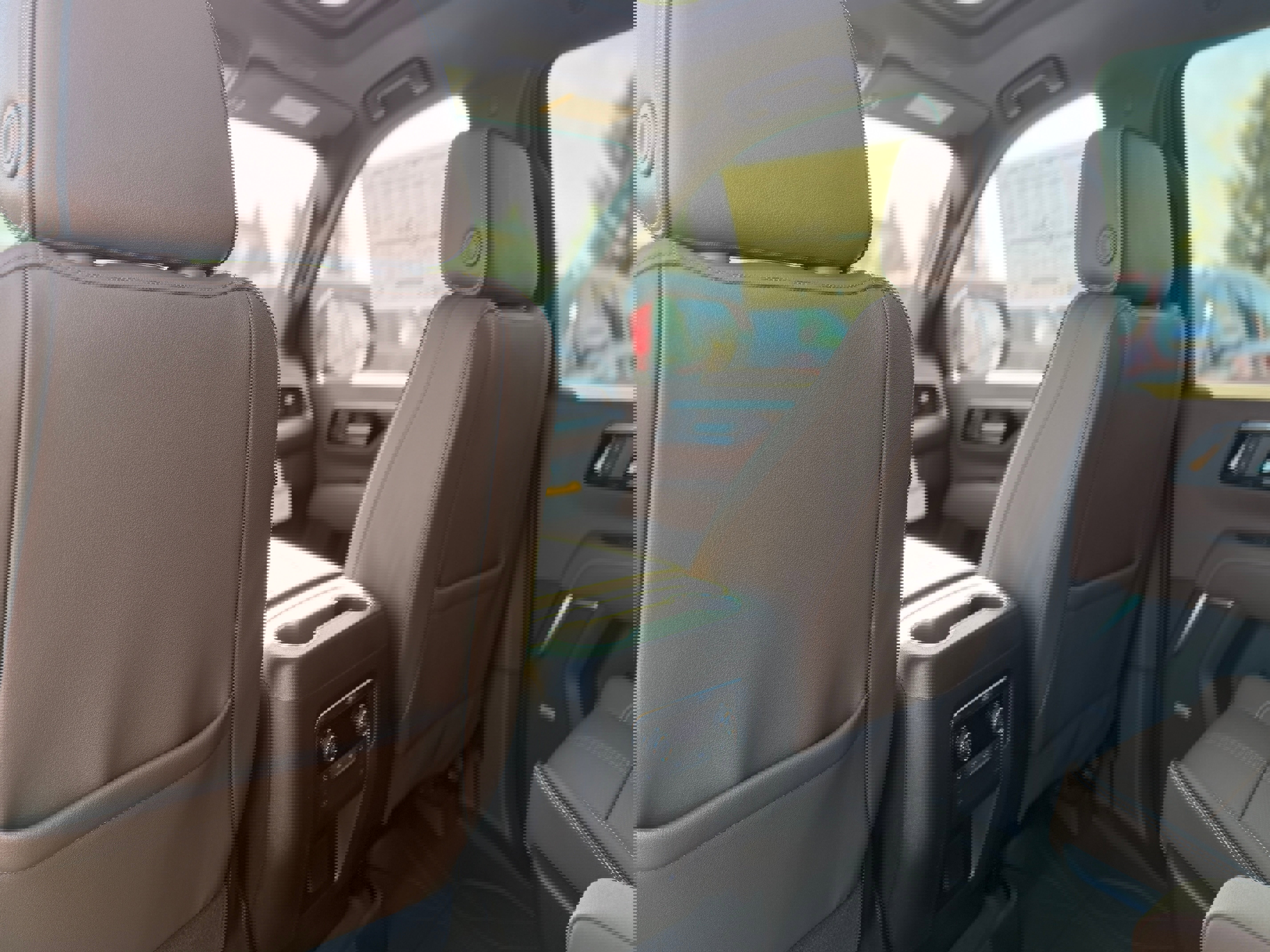 New 2026 Chevrolet Suburban High Country image 9