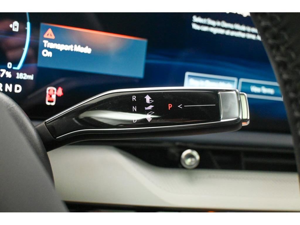 New 2026 Cadillac Optiq Luxury 2 image 28