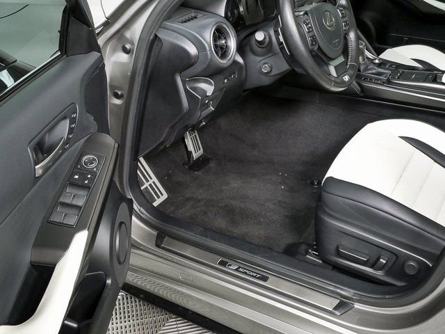 Used 2022 Lexus IS 350 F Sport image 7