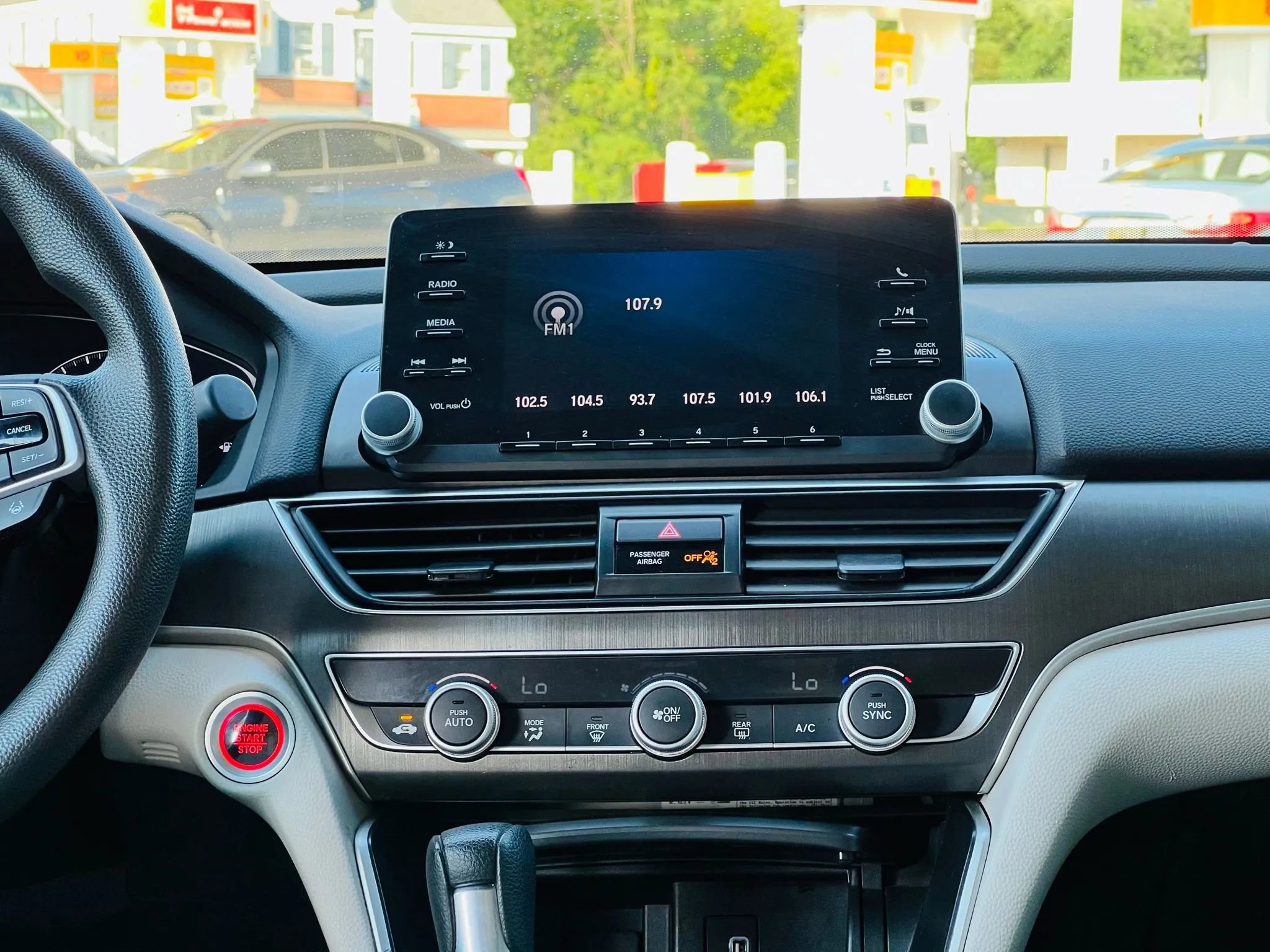 Used 2018 Honda Accord LX image 19