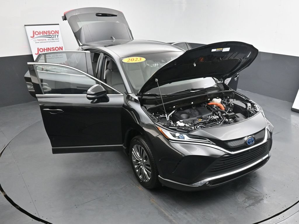 Used 2023 Toyota Venza Limited AWD/4WD image 42