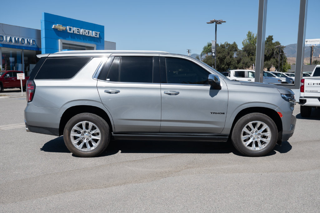Used 2023 Chevrolet Tahoe Premier w/ Premium Package 2 AWD/4WD image 3