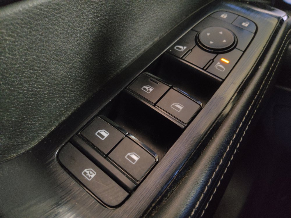 Used 2023 Nissan Rogue SV w/ SV Premium B Package FWD image 27