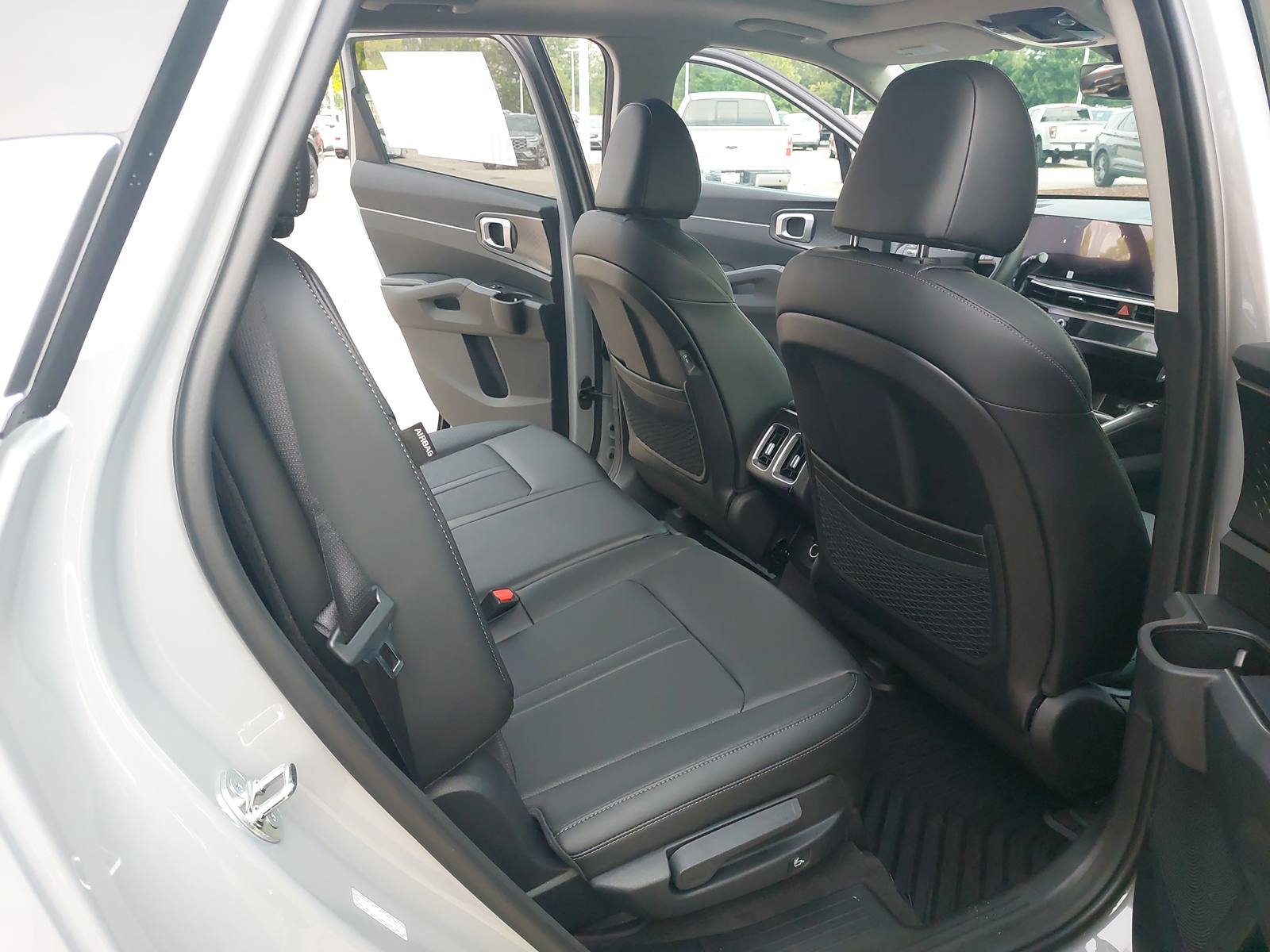 New 2026 Kia Sorento S w/ S Panoramic Sunroof Package FWD image 11