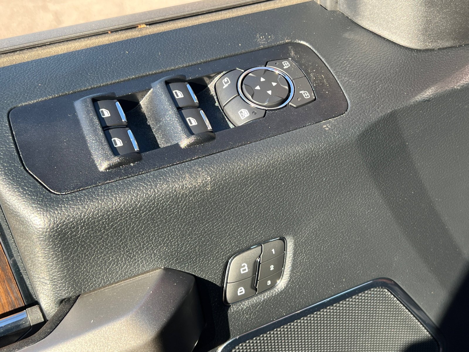 Certified 2020 Ford F150 Lariat image 16