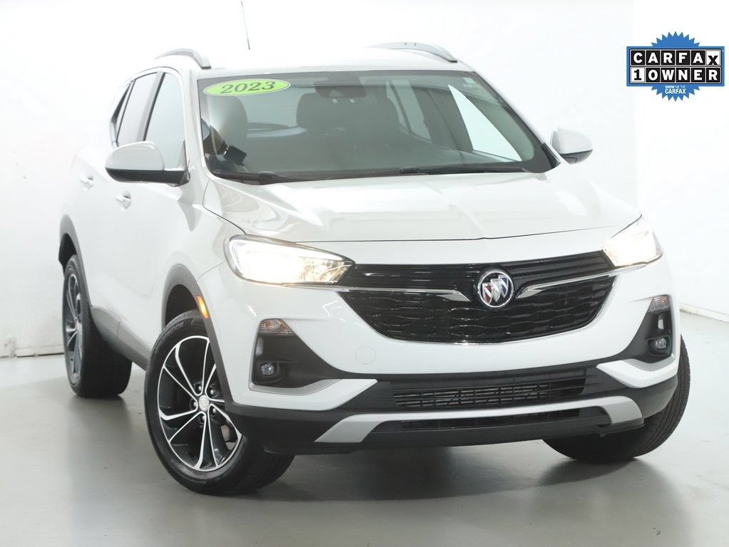 Used 2023 Buick Encore GX Select w/ Safety Package II AWD/4WD image 2
