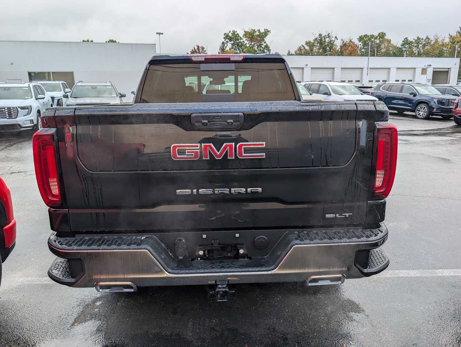 New 2026 GMC Sierra 1500 SLT w/ SLT Premium Package AWD/4WD image 9