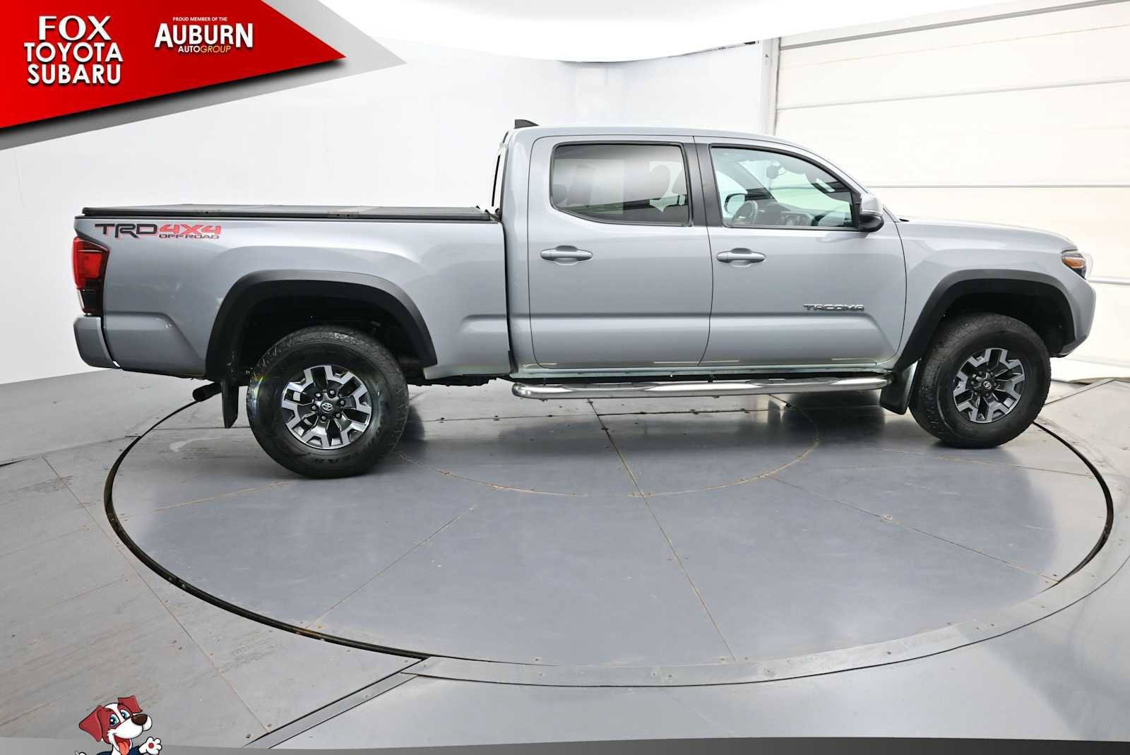 Used 2019 Toyota Tacoma TRD Off-Road w/ Technology Package AWD/4WD image 16