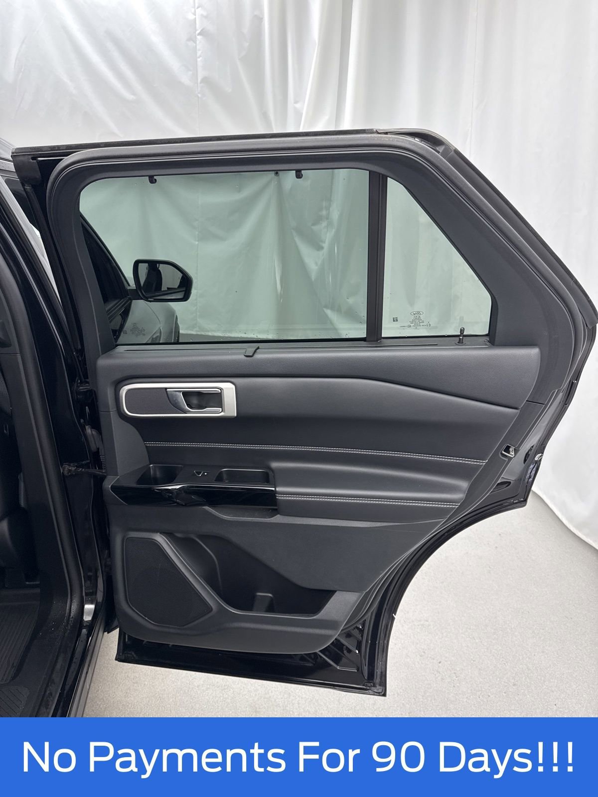 Used 2023 Ford Explorer ST image 39