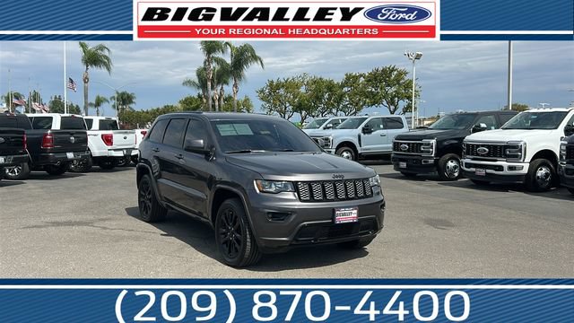 Used 2017 Jeep Grand Cherokee Altitude