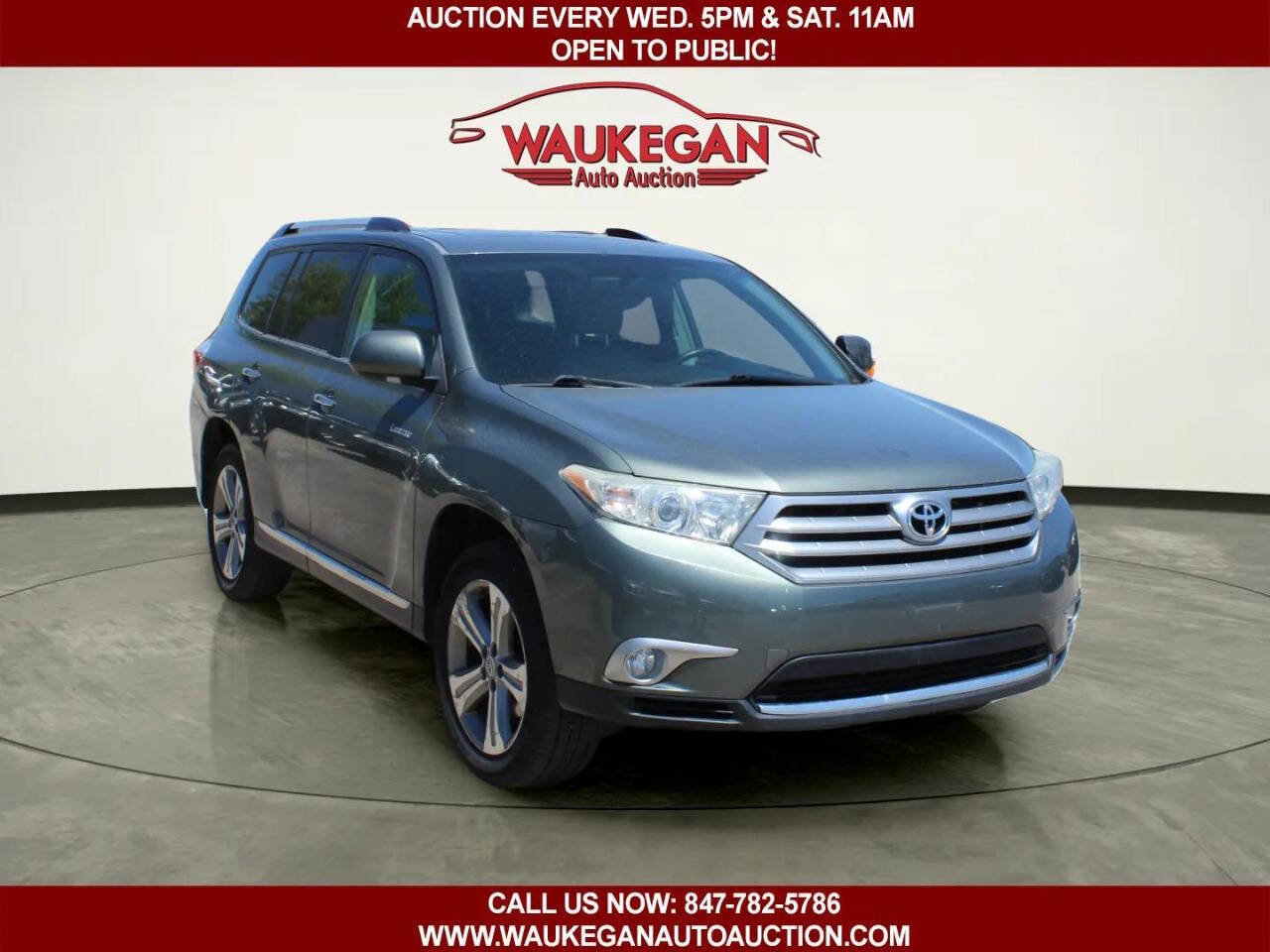 Used 2011 Toyota Highlander Limited w/ Tow Pkg AWD/4WD image 3
