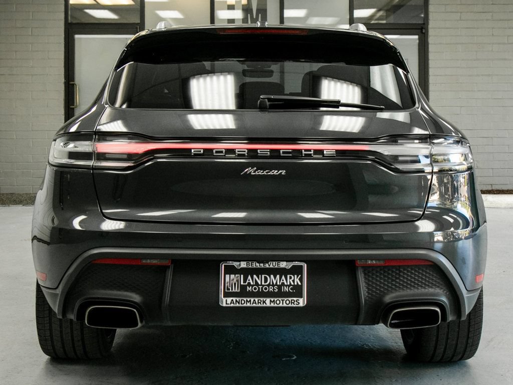 Used 2024 Porsche Macan Turbo AWD/4WD image 25