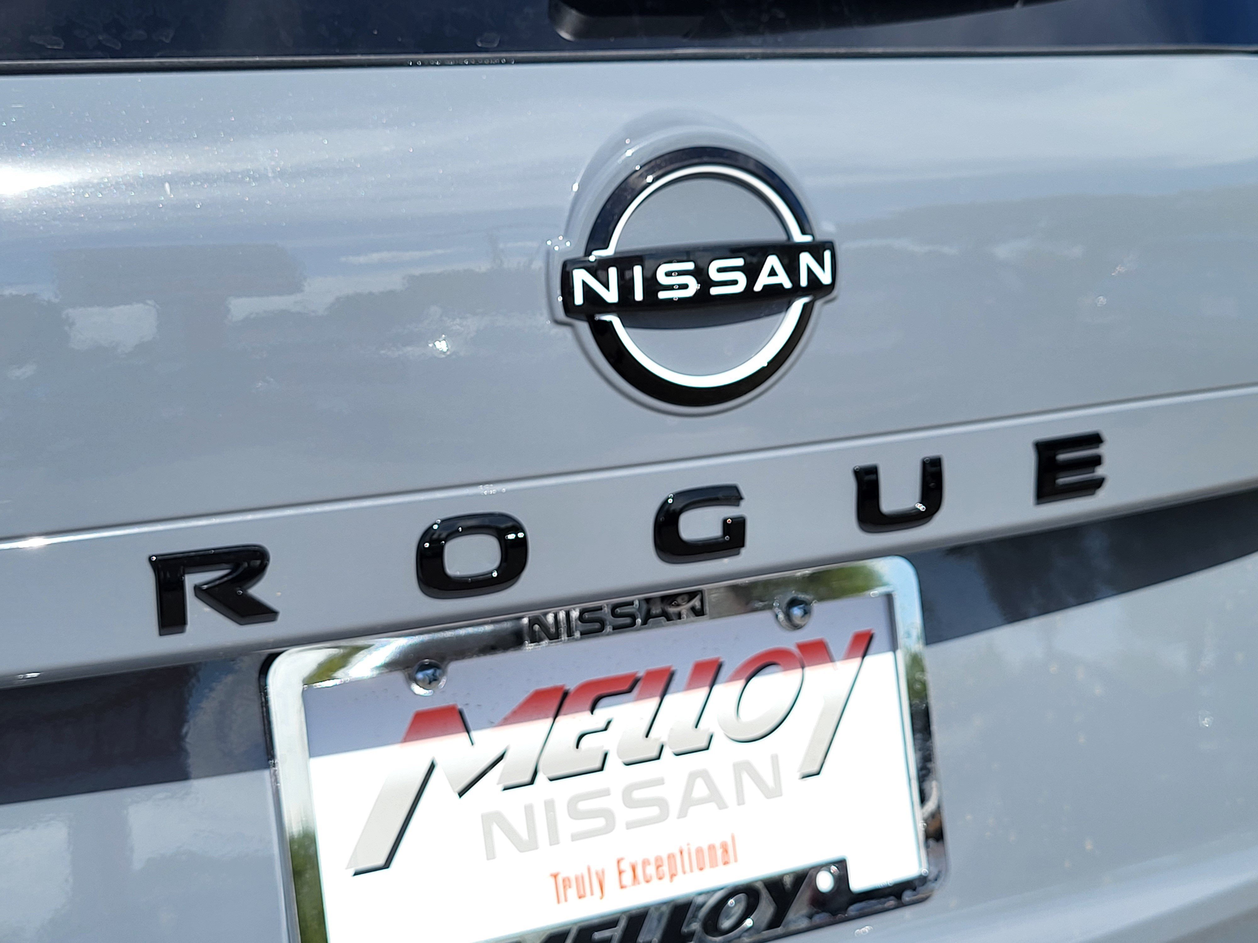 New 2026 Nissan Rogue Dark Armor AWD/4WD image 7