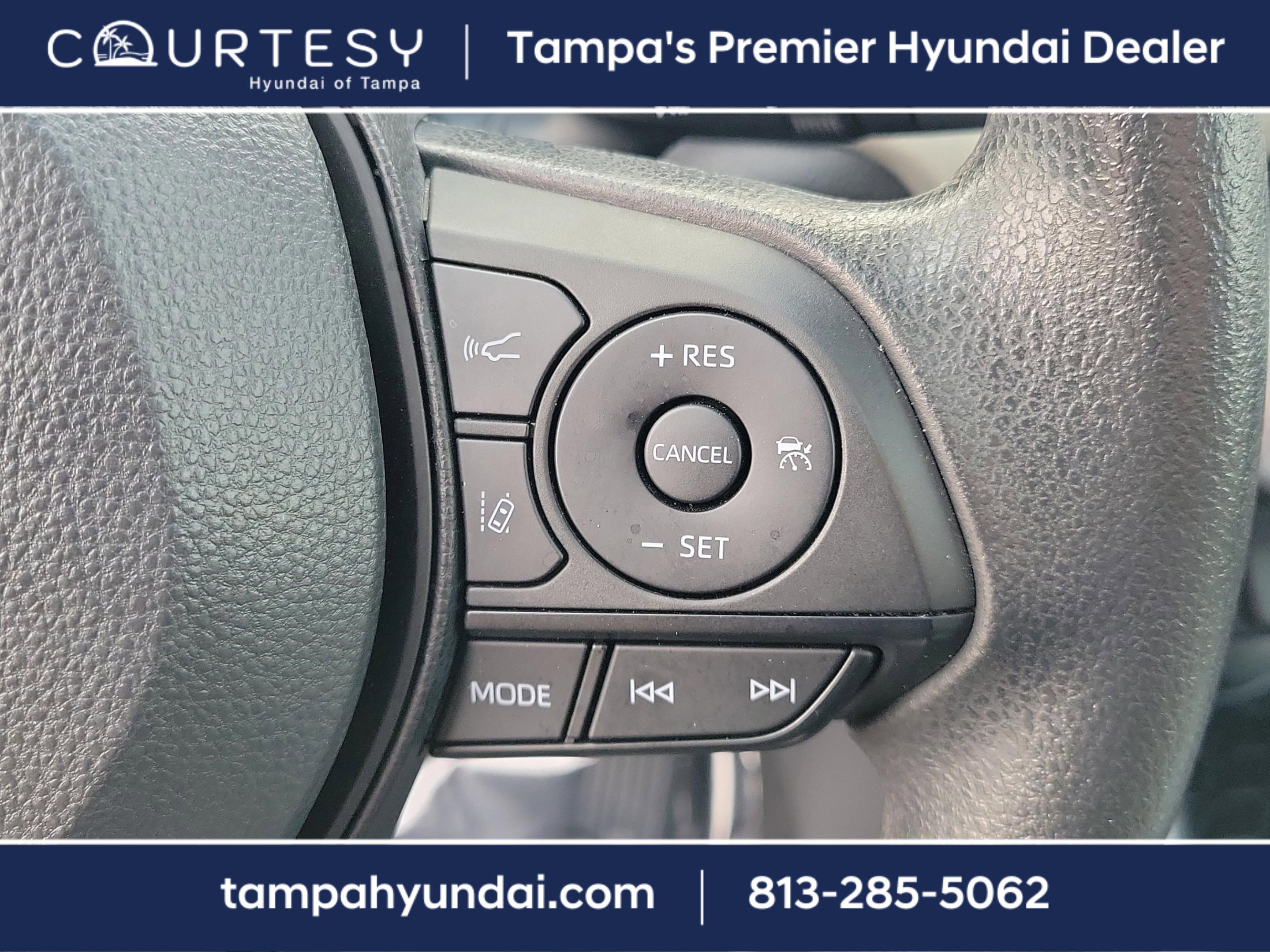 Used 2024 Toyota RAV4 XLE image 27