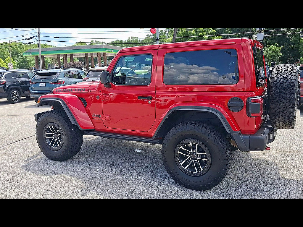 Certified 2025 Jeep Wrangler Rubicon AWD/4WD image 6