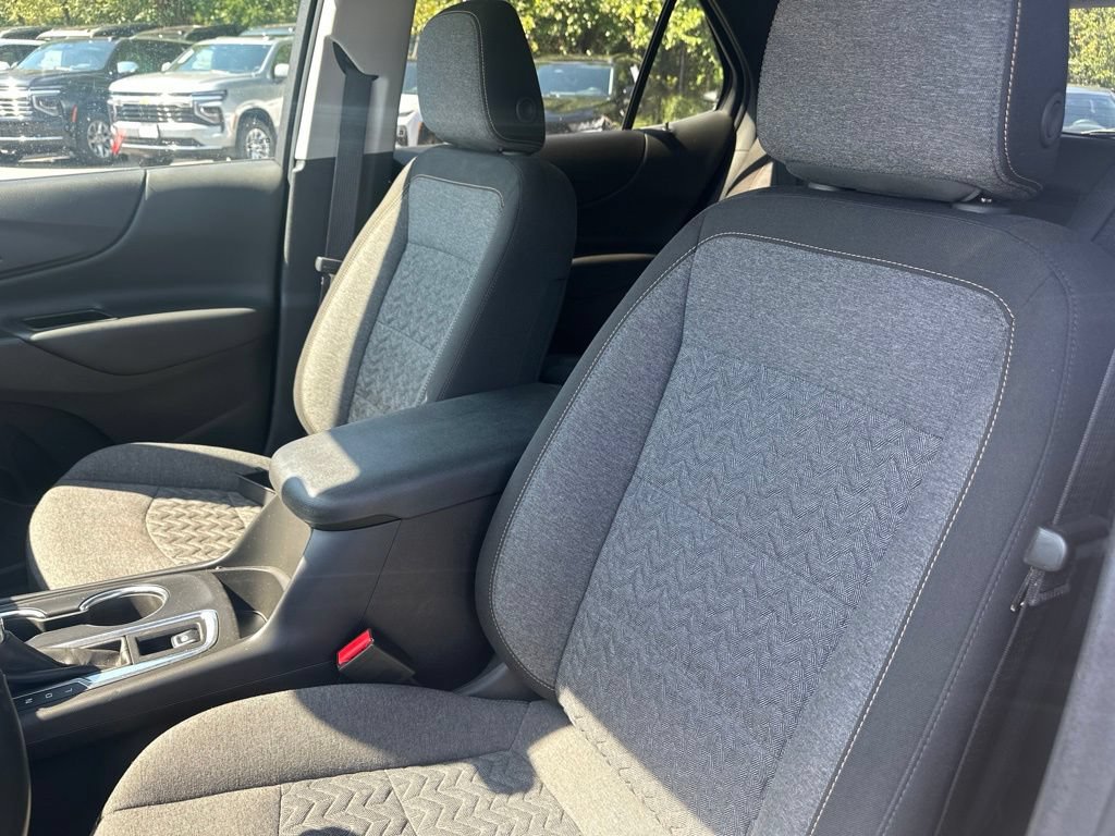 Used 2024 Chevrolet Equinox LT AWD/4WD image 11