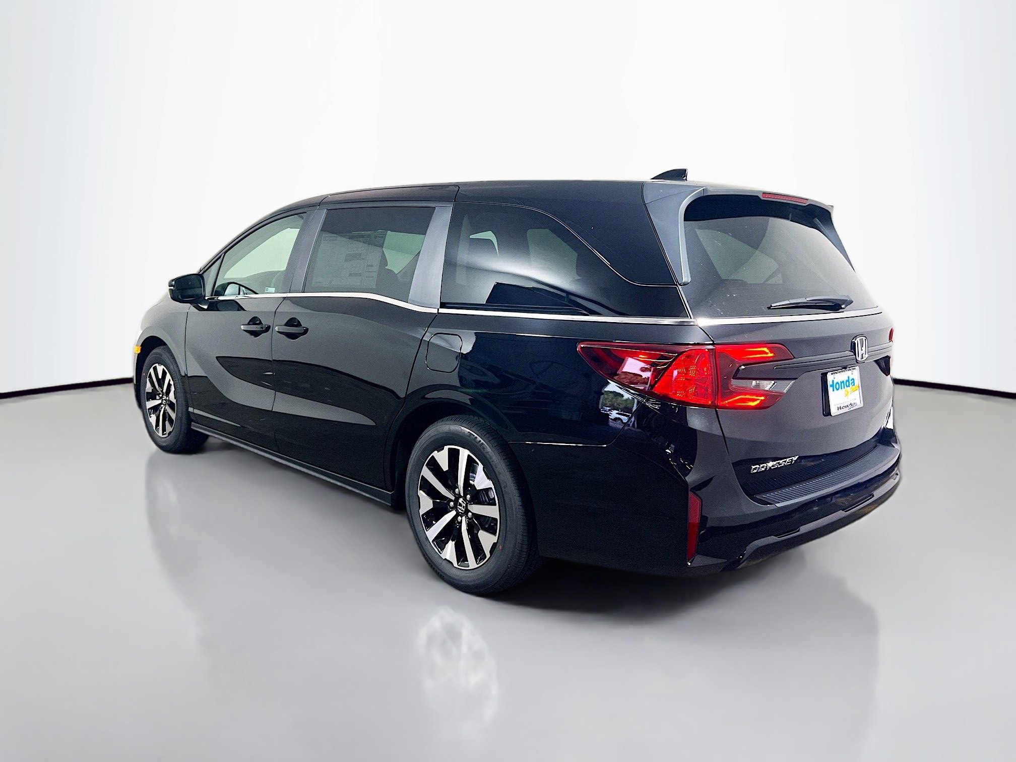 New 2026 Honda Odyssey EX-L image 5