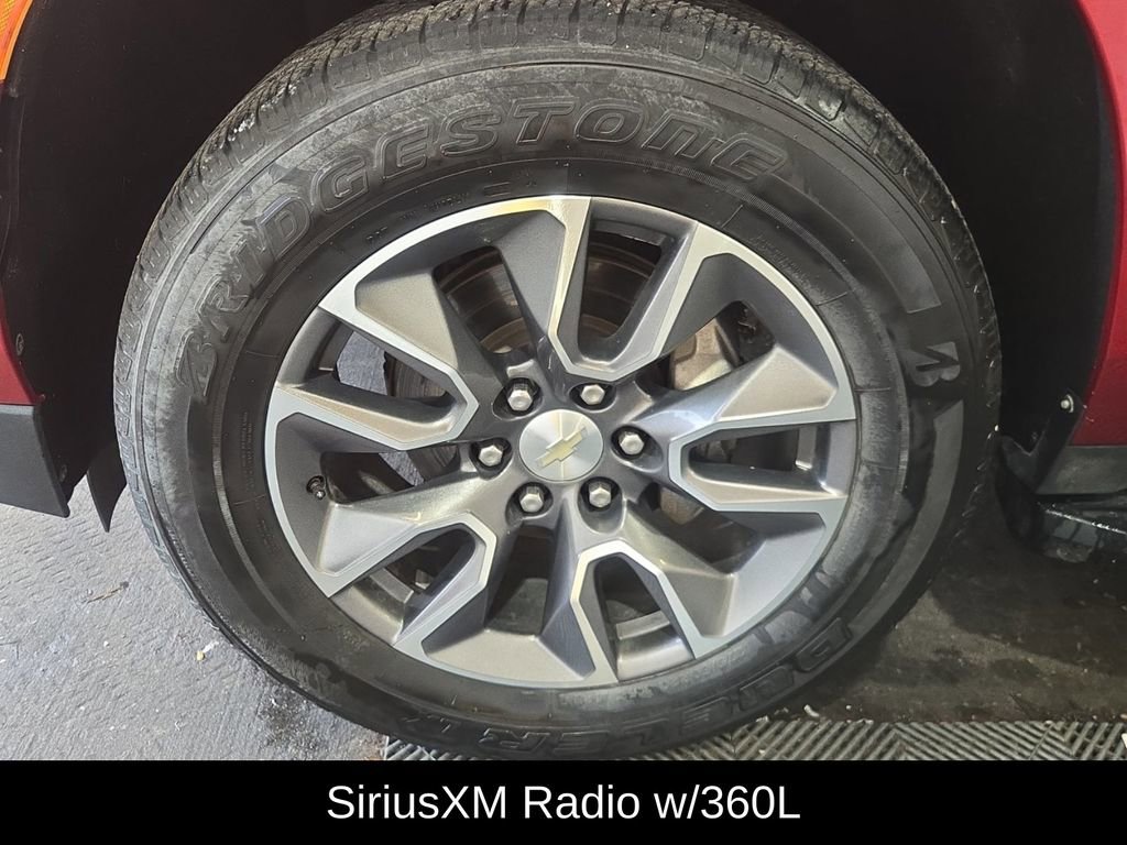 Used 2021 Chevrolet Suburban LT w/ LT Signature Package image 16