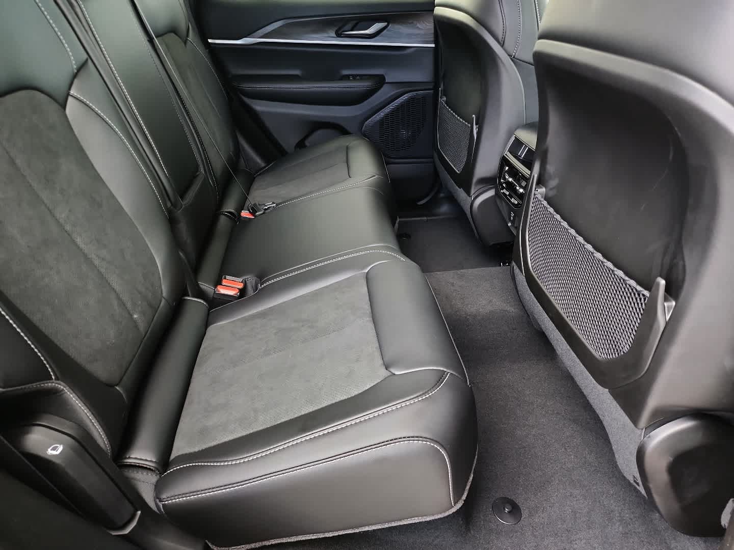 New 2026 Jeep Grand Cherokee Altitude AWD/4WD image 26