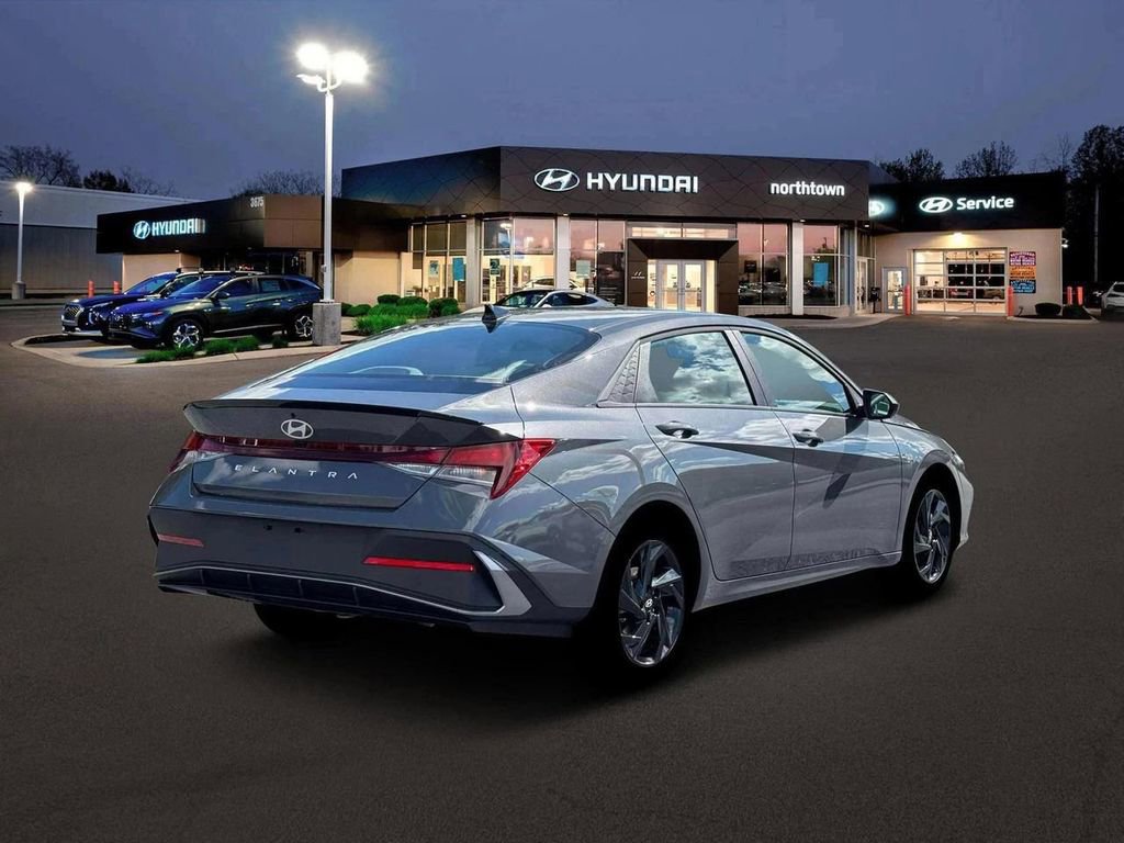 New 2026 Hyundai Elantra Sport FWD image 7