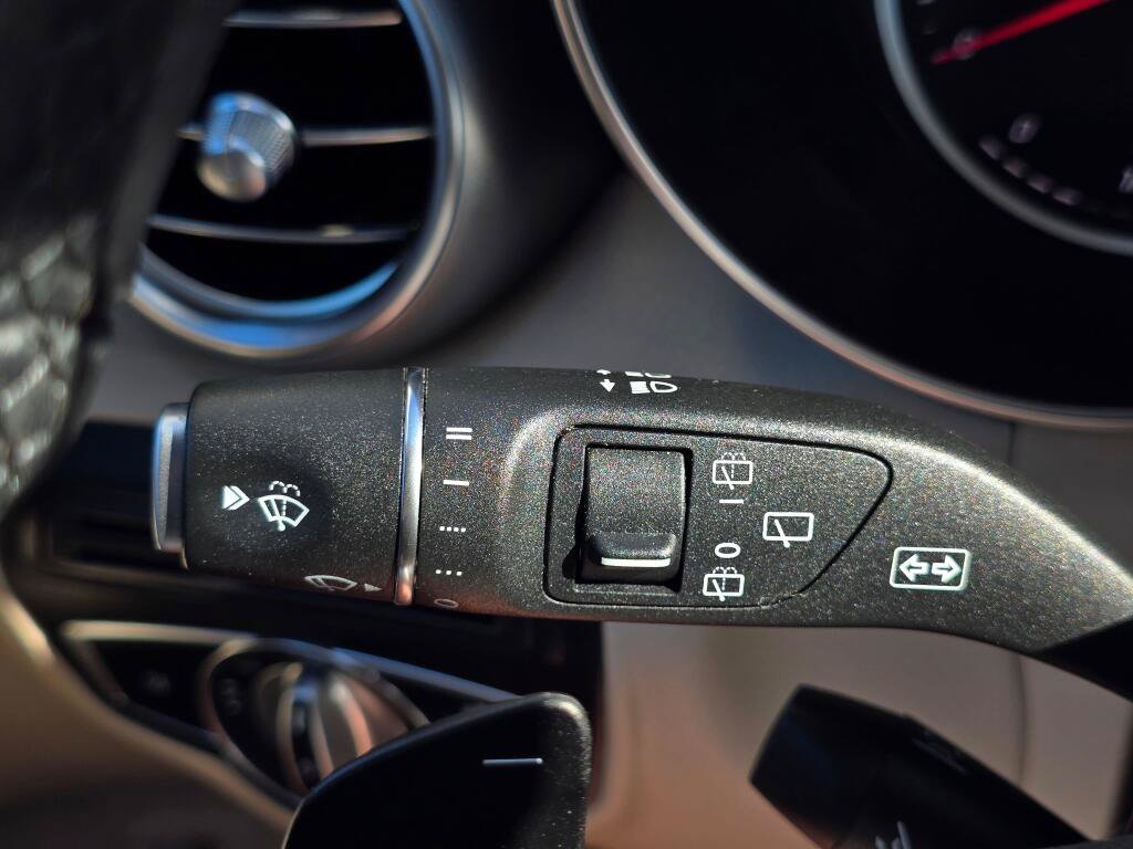 Used 2022 Mercedes-Benz GLC 300 4MATIC image 42