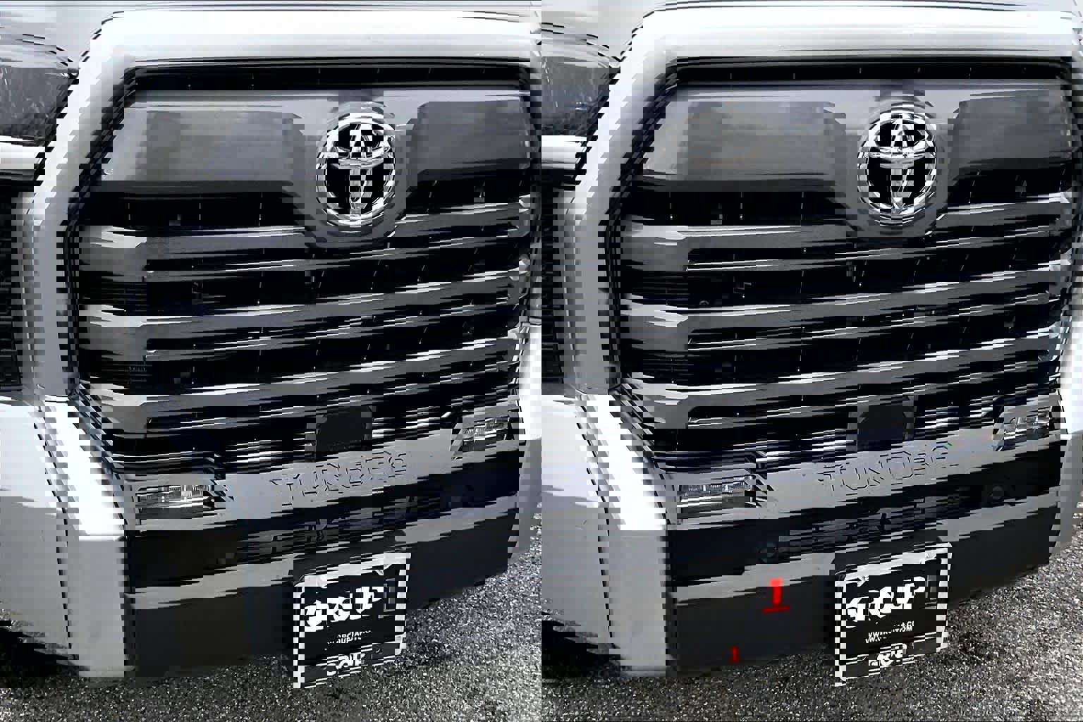 Used 2025 Toyota Tundra Limited image 29