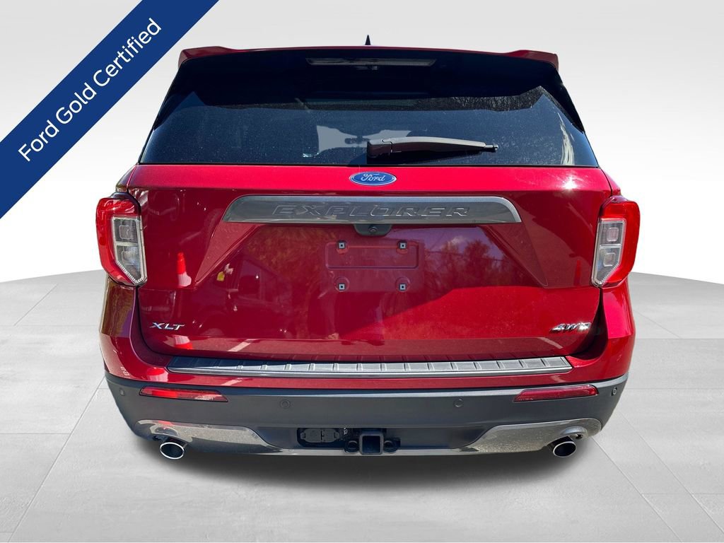 Used 2023 Ford Explorer XLT w/ Equipment Group 202A AWD/4WD image 2
