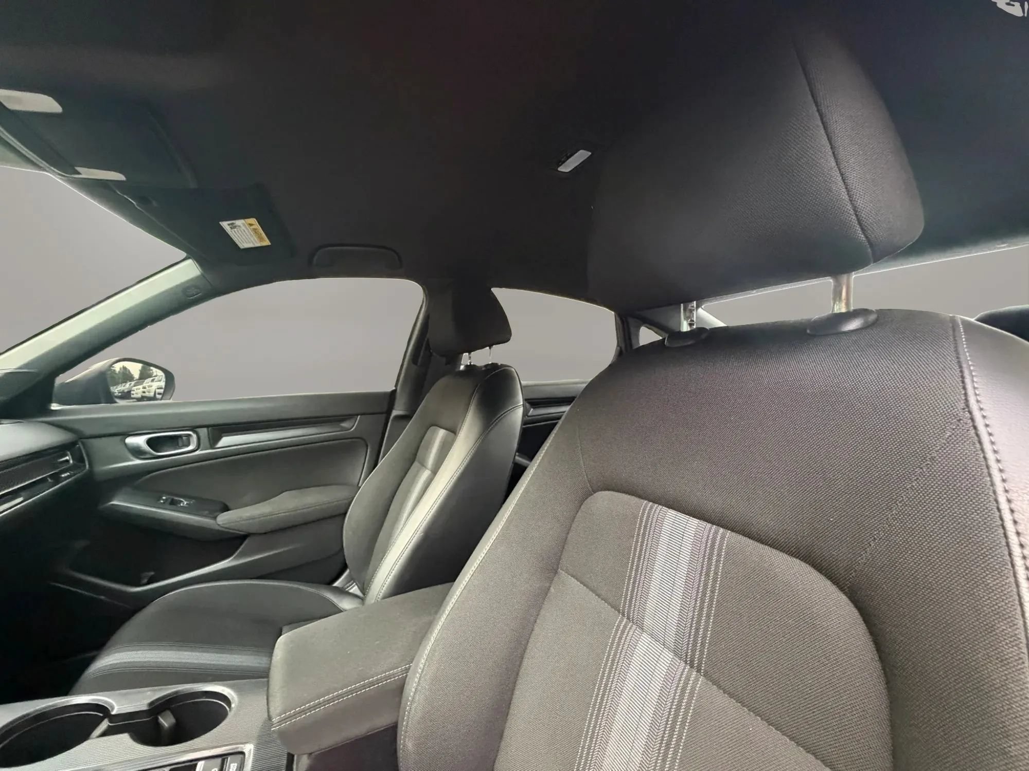 Used 2023 Honda Civic Sport image 11