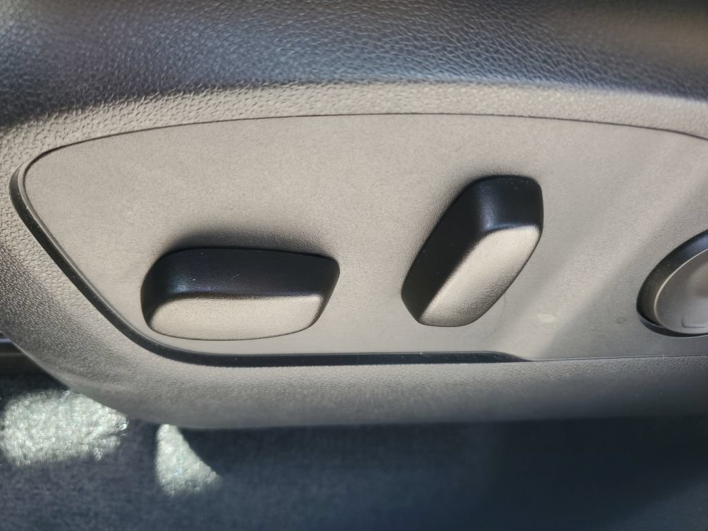 Used 2026 Buick Enclave Sport Touring FWD image 19