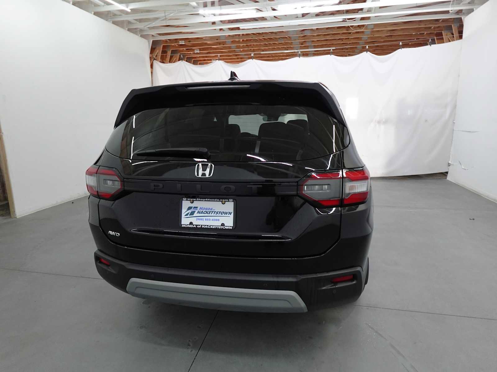 Used 2024 Honda Pilot EX-L image 5