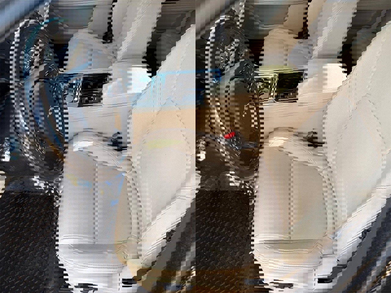 Used 2017 Jaguar XF Premium image 21