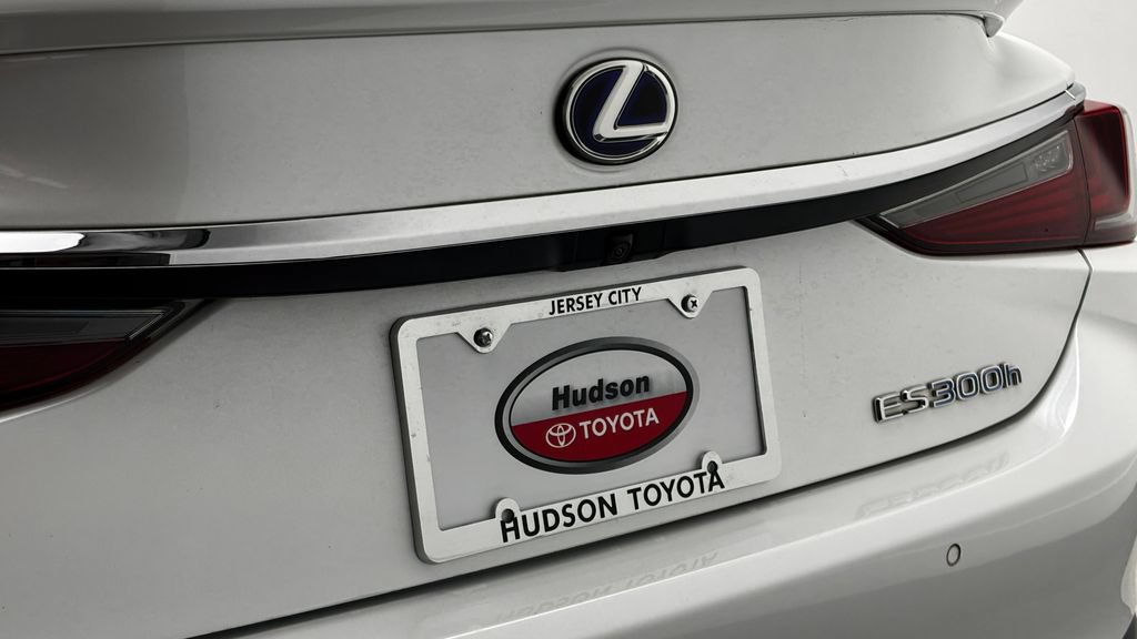 Used 2021 Lexus ES 300h w/ Premium Package FWD image 8
