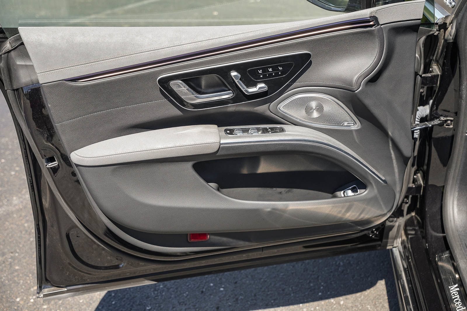 Used 2023 Mercedes-Benz EQS 580 4MATIC Sedan image 20