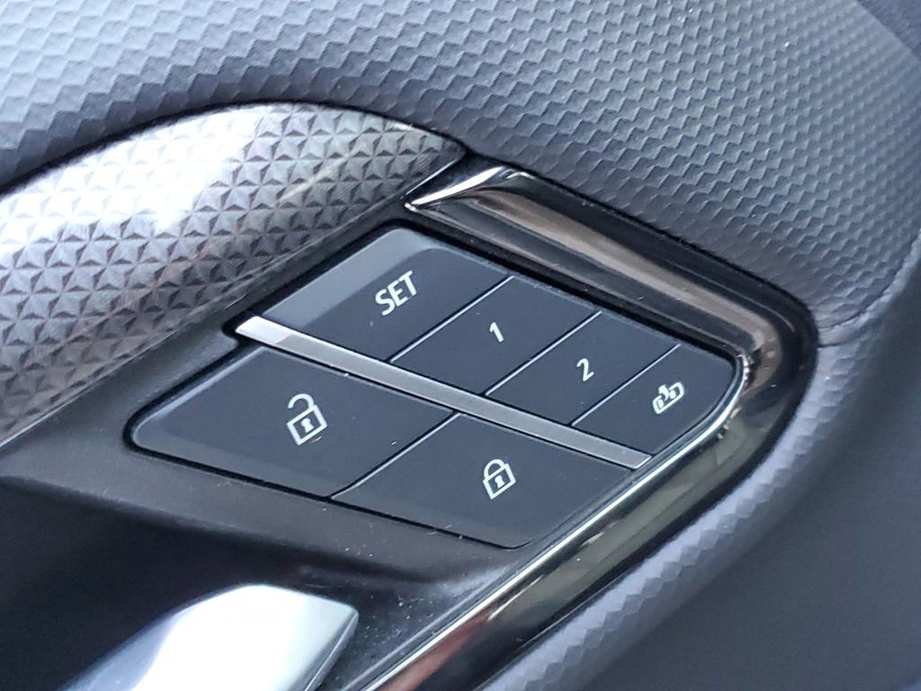 Used 2023 Chevrolet Silverado 1500 ZR2 image 28